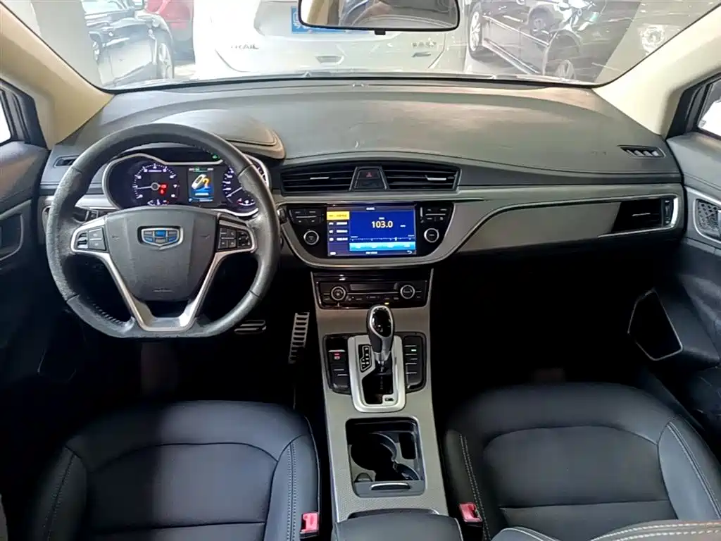 Geely Emgrand GS 2018 — фото 10