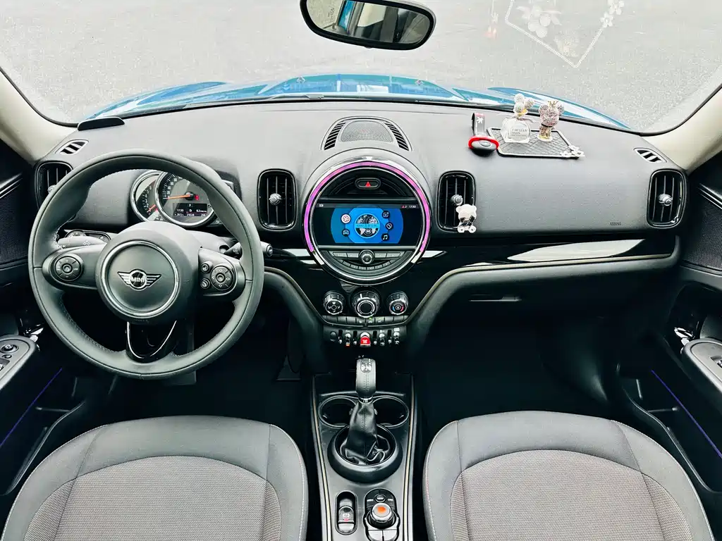 MINI Countryman 2019 — фото 16