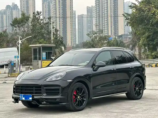 Porsche Cayenne 2011