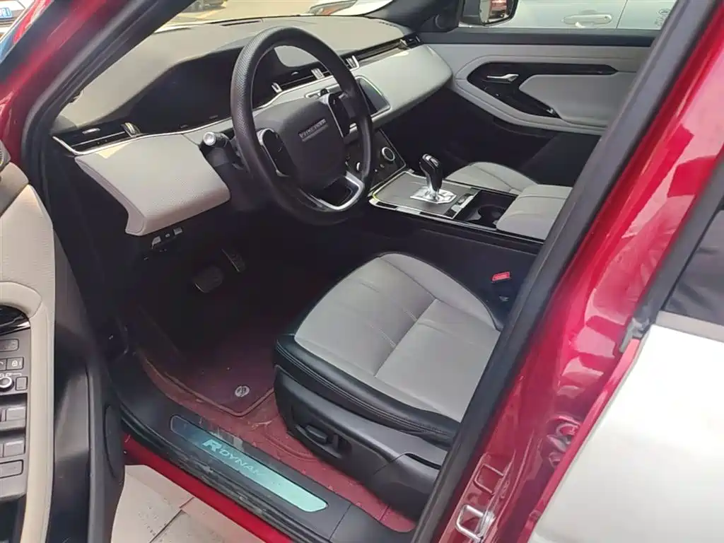 Land Rover Evoque 2021 — фото 15