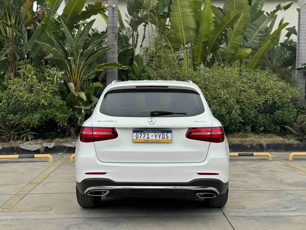 Mercedes-Benz GLC 2018 — фото 13