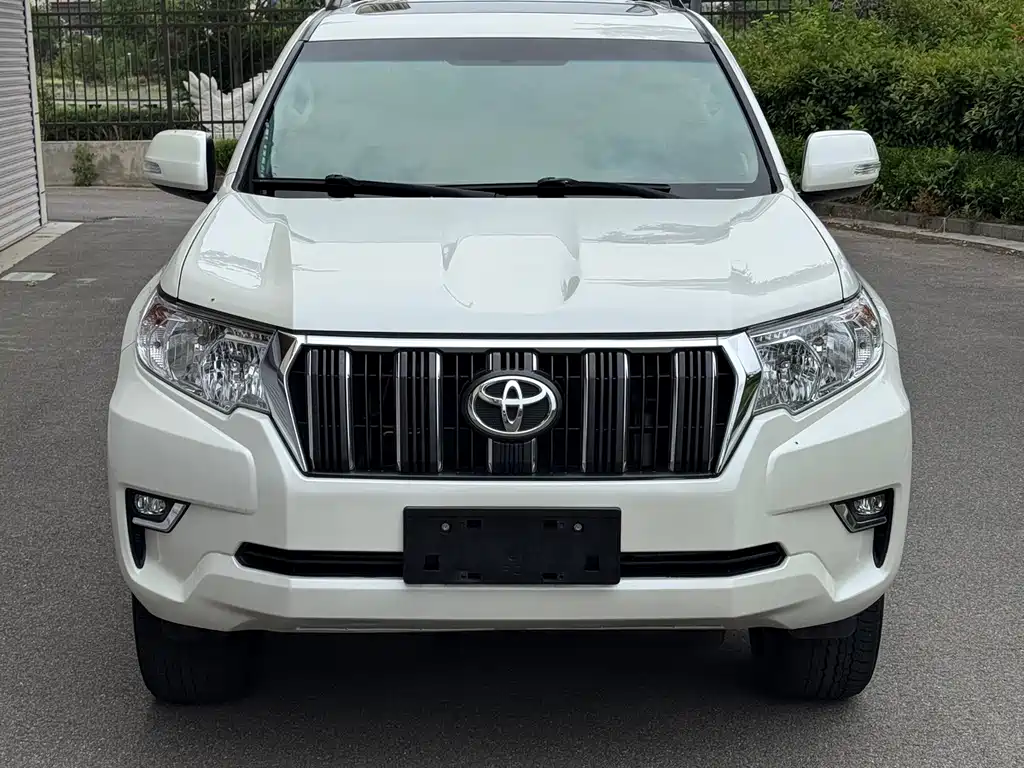 Toyota Prado 2018 — фото 2