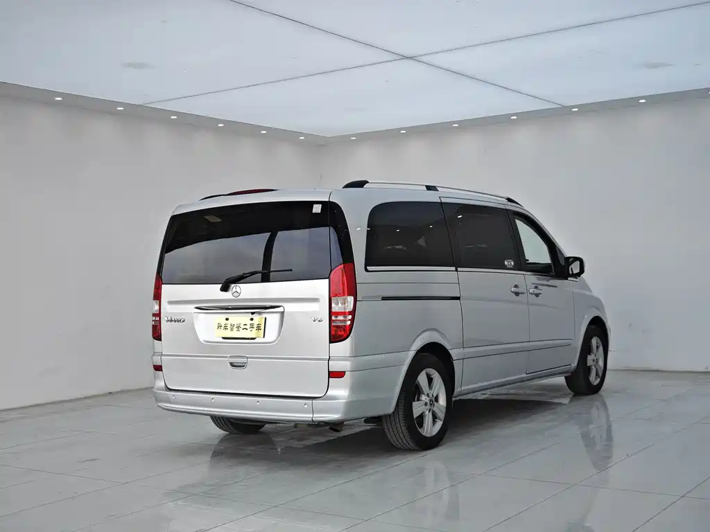 Mercedes-Benz Viano 2015 — фото 6