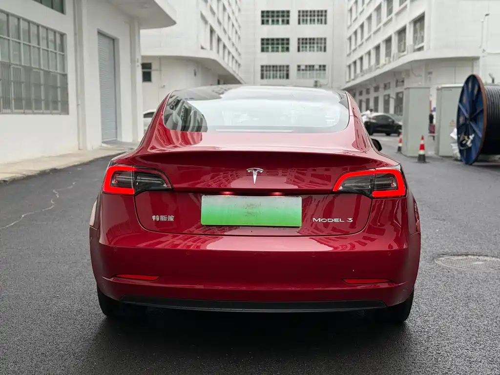 Tesla Model 3 2022 — фото 5