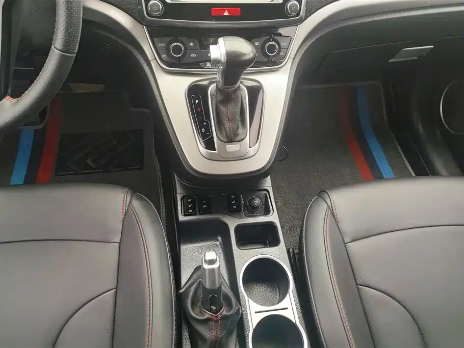 Haval H6 2017 — фото 16