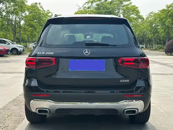 Mercedes-Benz GLB 2024