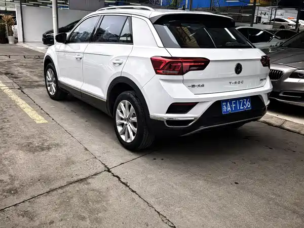 Volkswagen T-Roc 2023