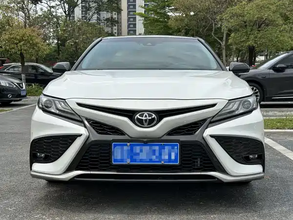 Toyota Camry 2021
