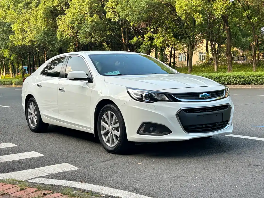 Chevrolet Malibu 2018 — фото 3