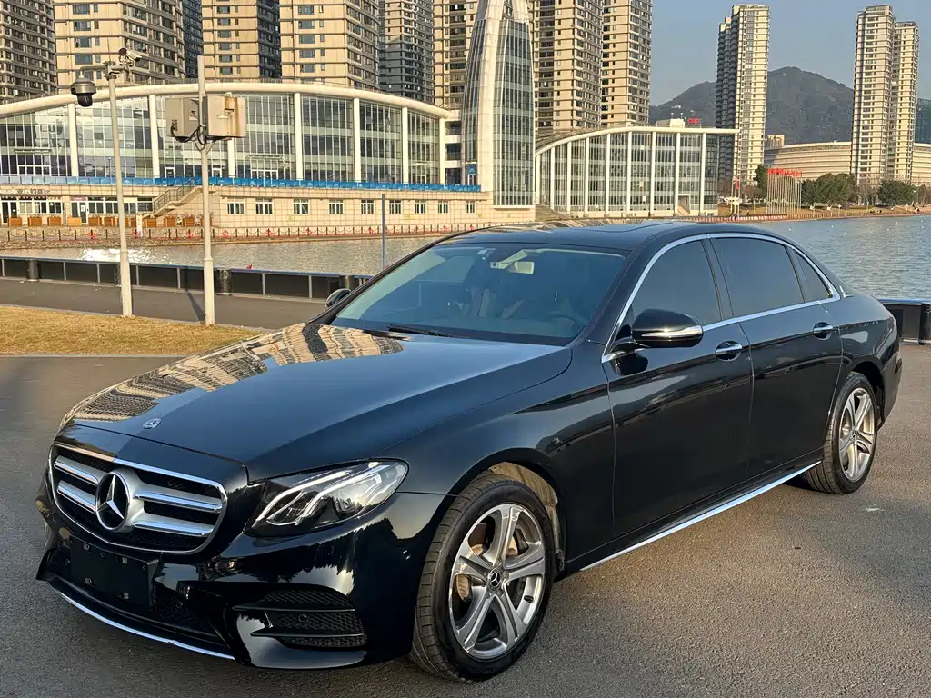 Mercedes-Benz E-Class 2018 — фото 1