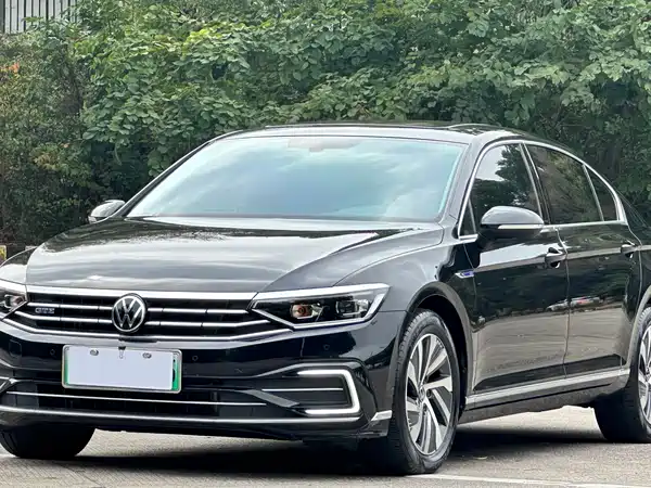Volkswagen Magotan PHEV 2025