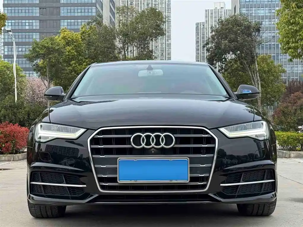 Audi A6L 2018 — фото 1
