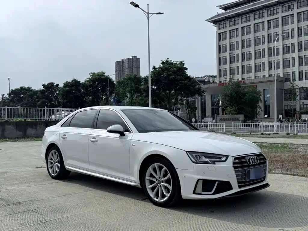 Audi A4L 2019 — фото 22