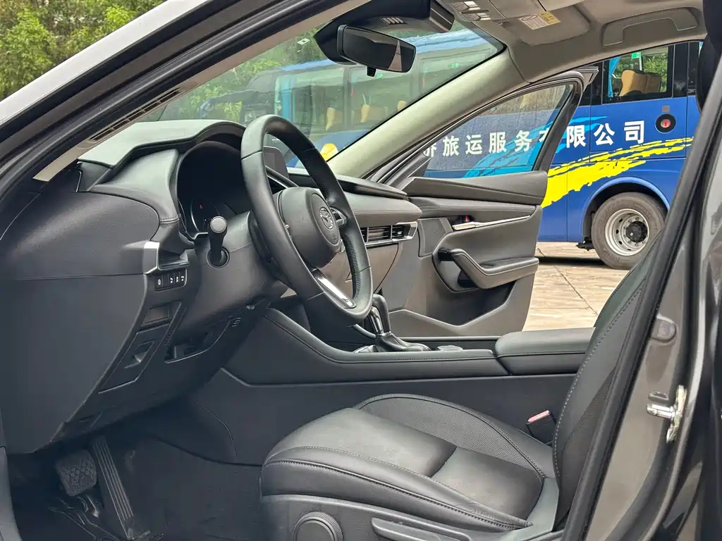 Mazda 3 Angkesela 2020