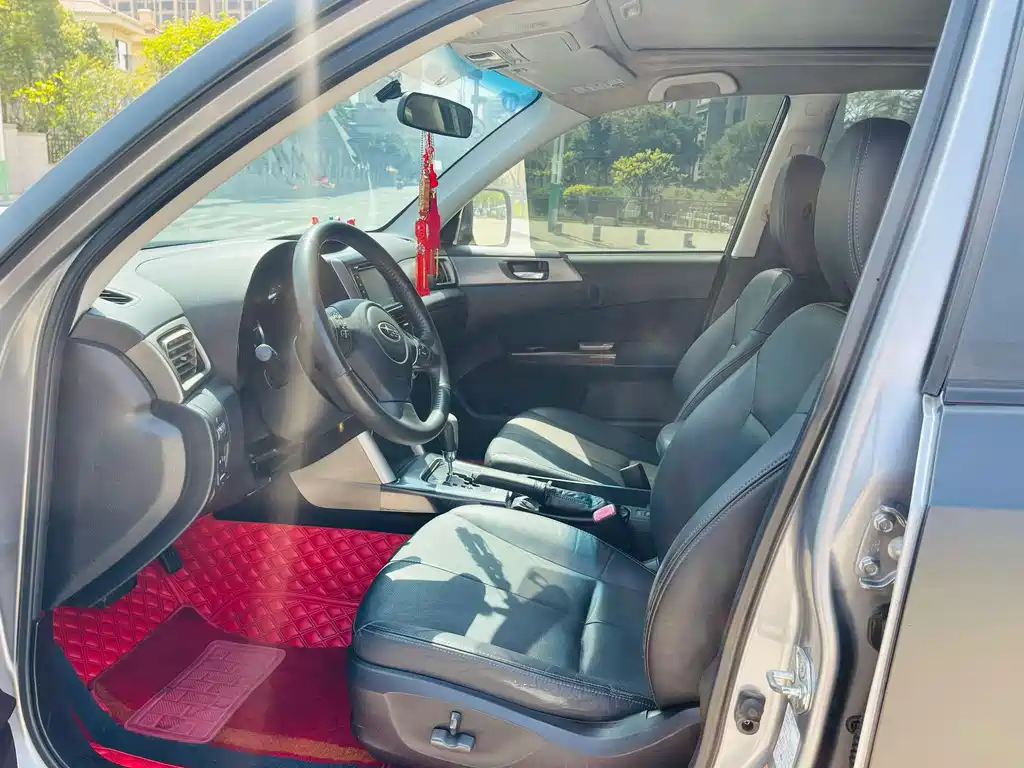 Subaru Forester 2010