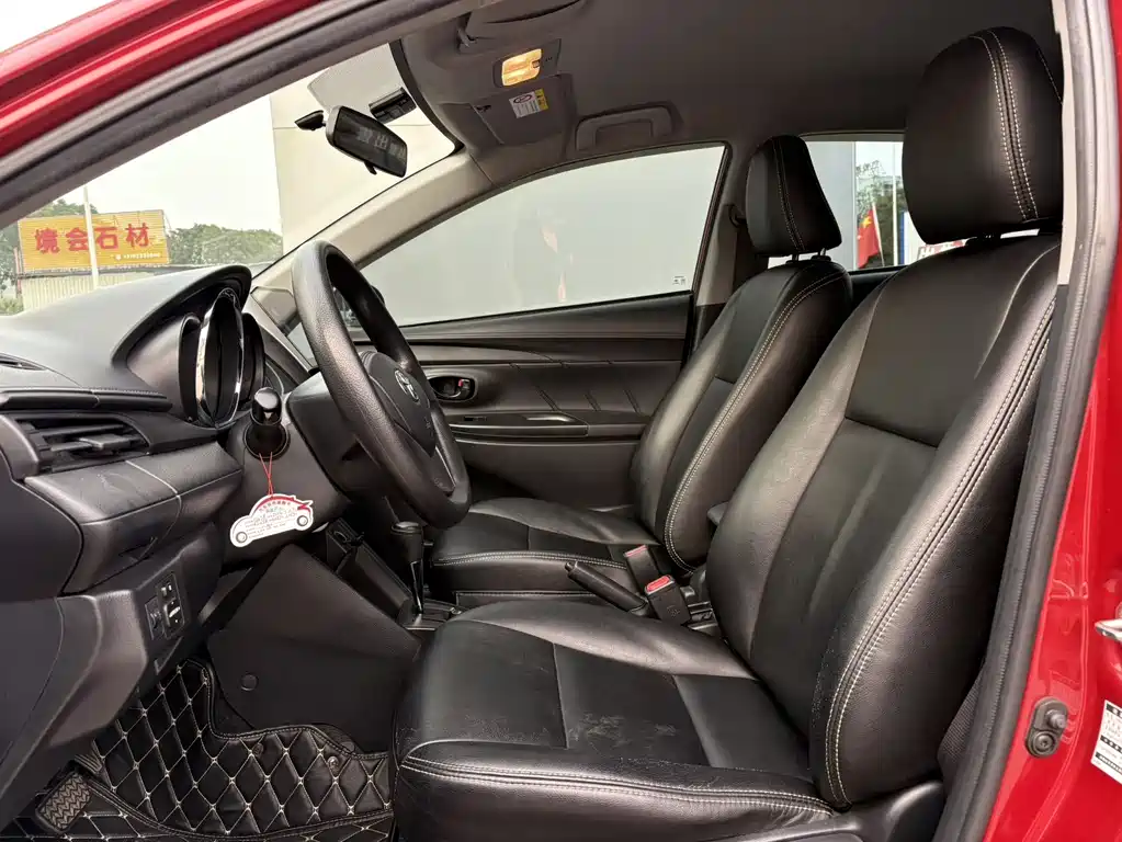 Toyota Yaris L 2019 — фото 4