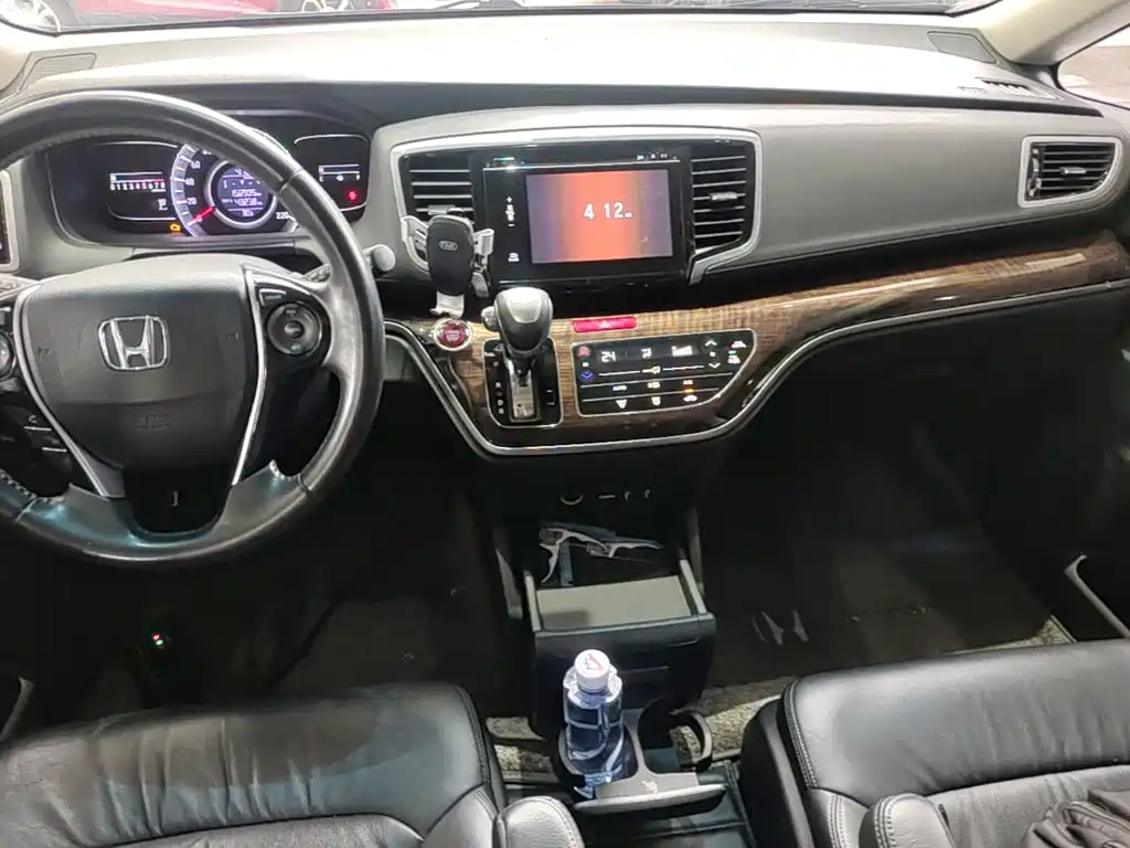 Honda Odyssey 2016 — фото 13