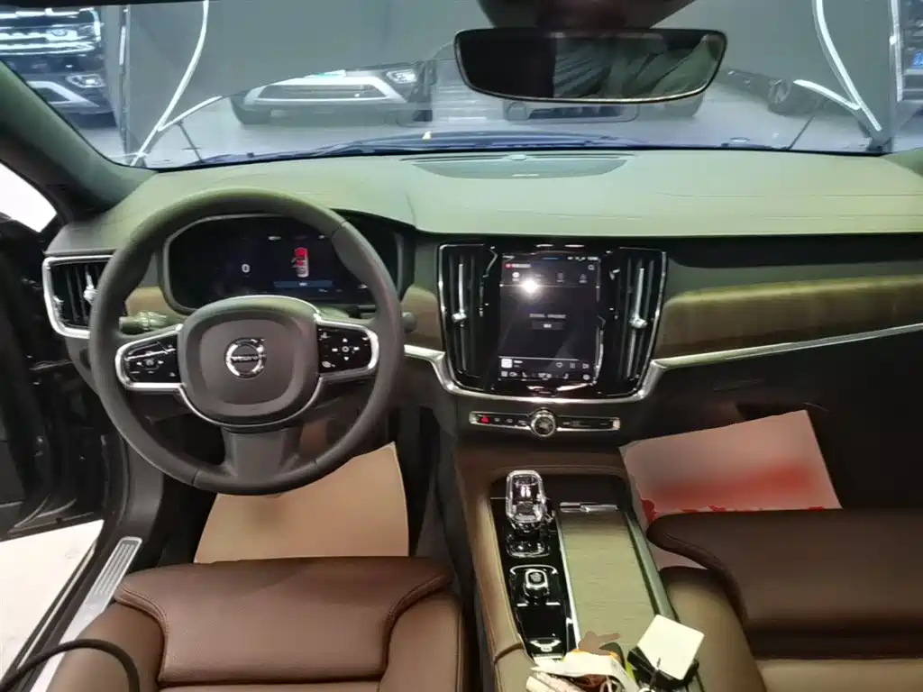 Volvo S90 2023 — фото 10