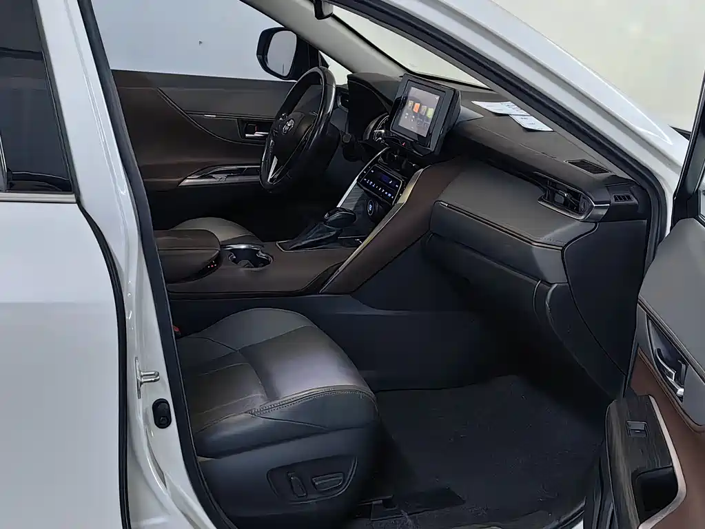 Toyota Harrier 2022 — фото 6
