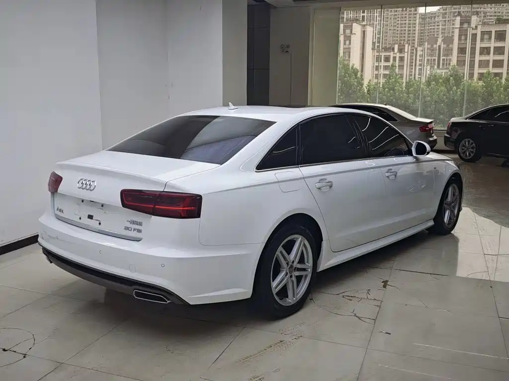 Audi A6L 2018 — фото 6