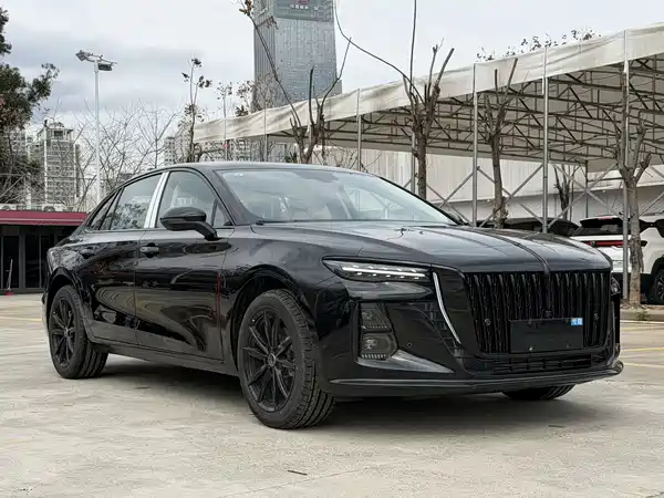 Hongqi H5 2025