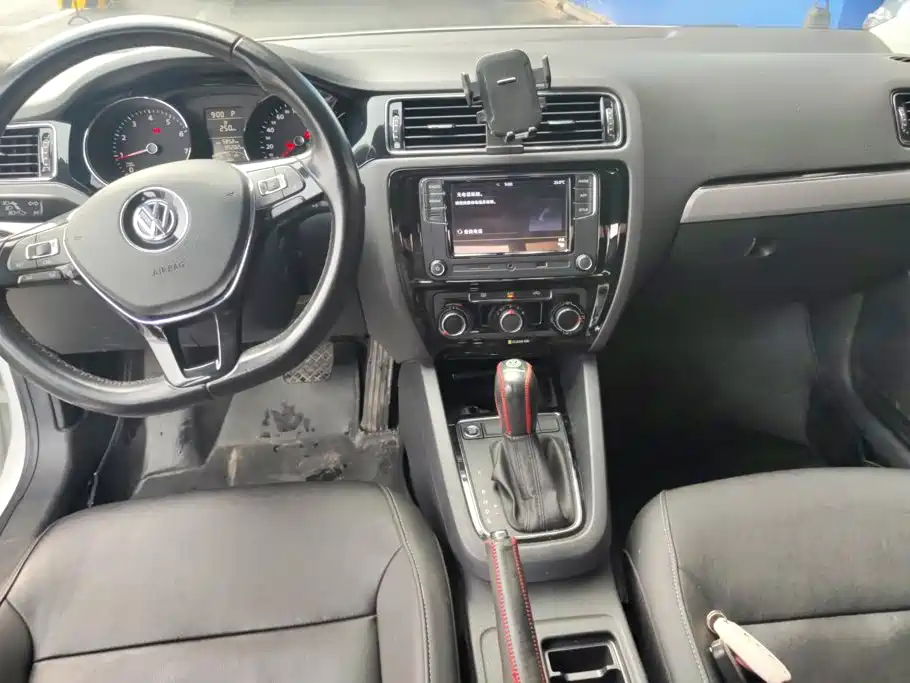 Volkswagen Sagitar 2019 — фото 12