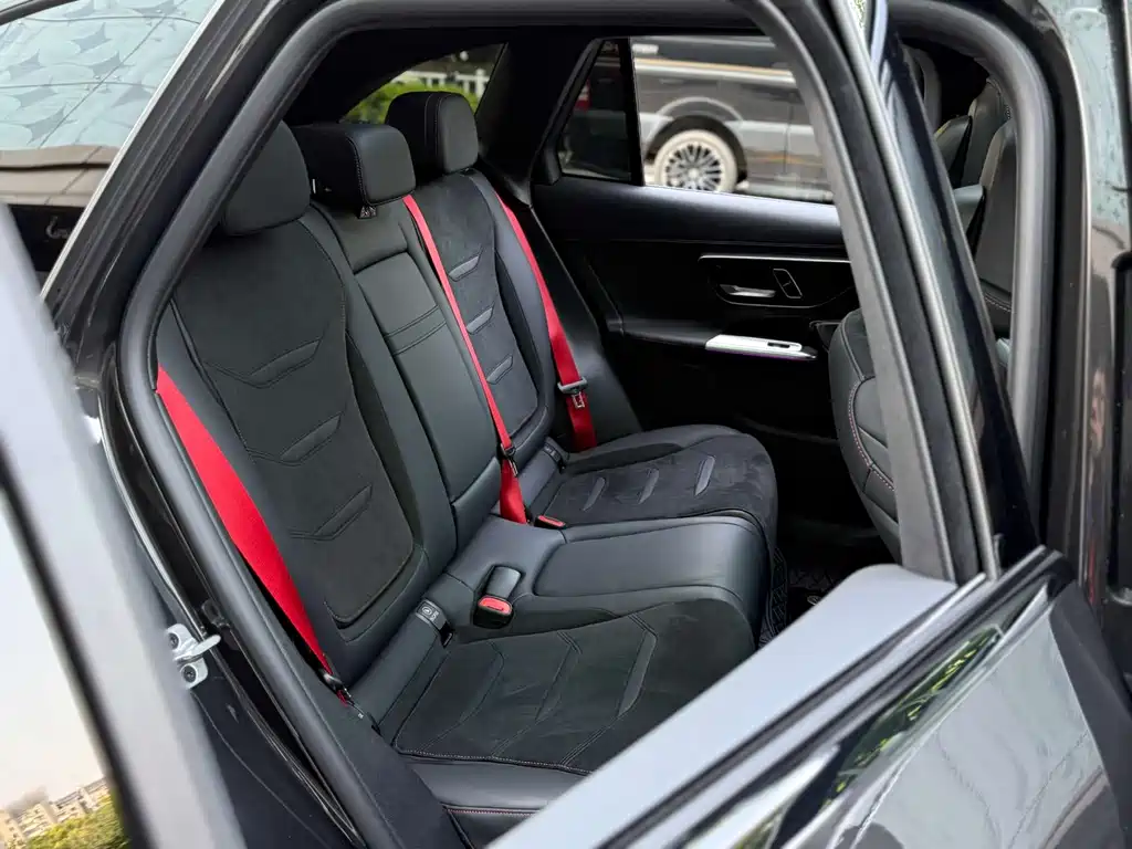 Mercedes-Benz GLC AMG 2025 — фото 14