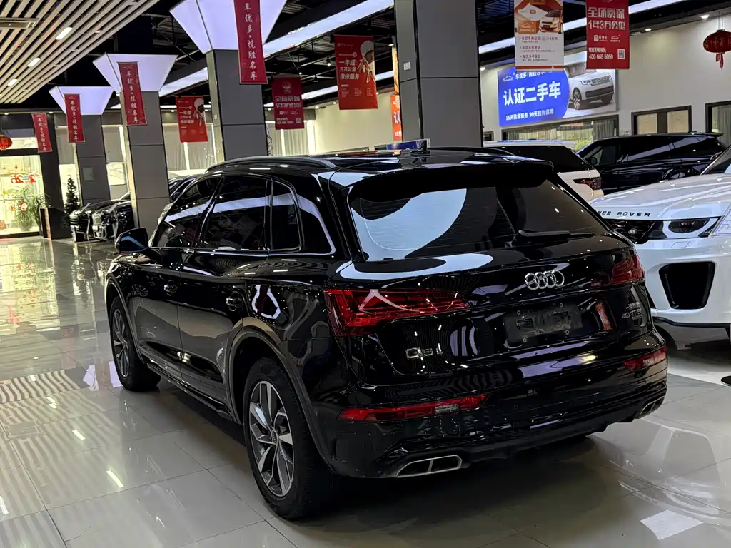 Audi Q5L 2023 — фото 10