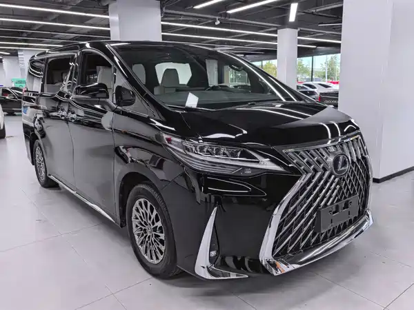 Lexus LM 2020