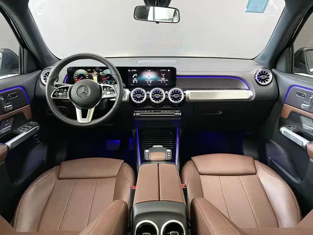 Mercedes-Benz GLB 2023