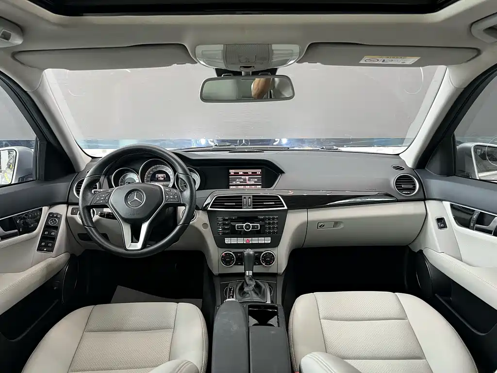 Mercedes-Benz C-Class 2014 — фото 22