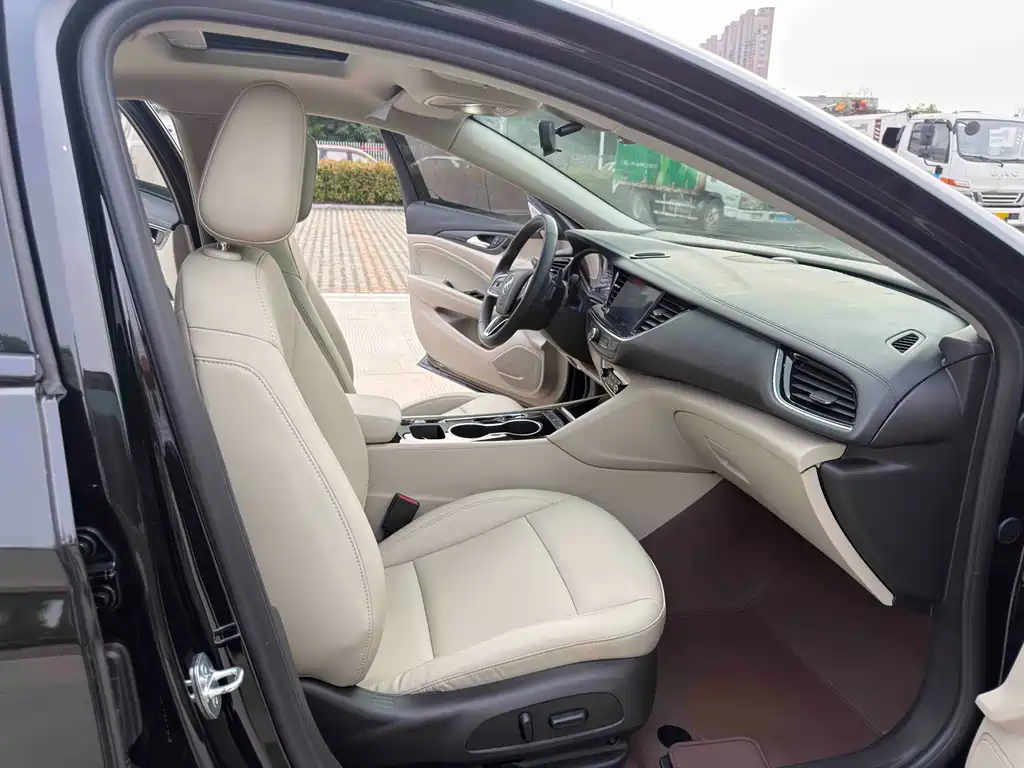 Buick Regal 2021 — фото 11