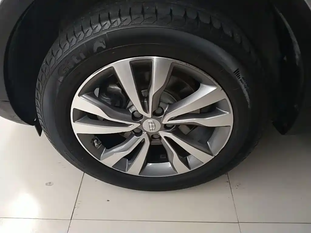 Geely Boyue 2017 — фото 23