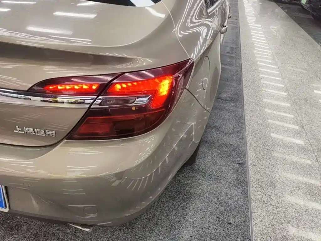 Buick Regal 2015 — фото 24