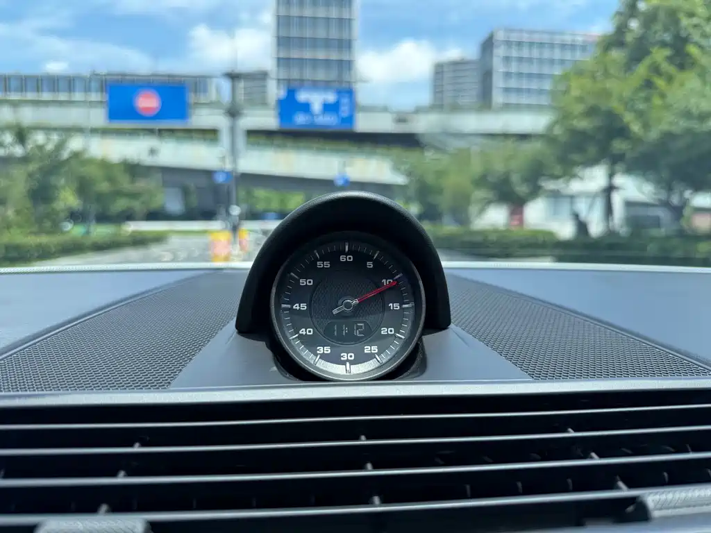 Porsche Panamera 2019 — фото 17