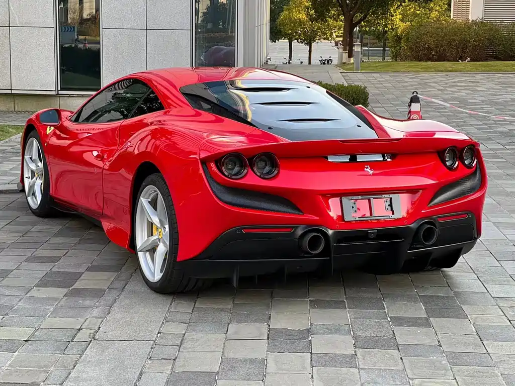 Ferrari F8 2020 — фото 4
