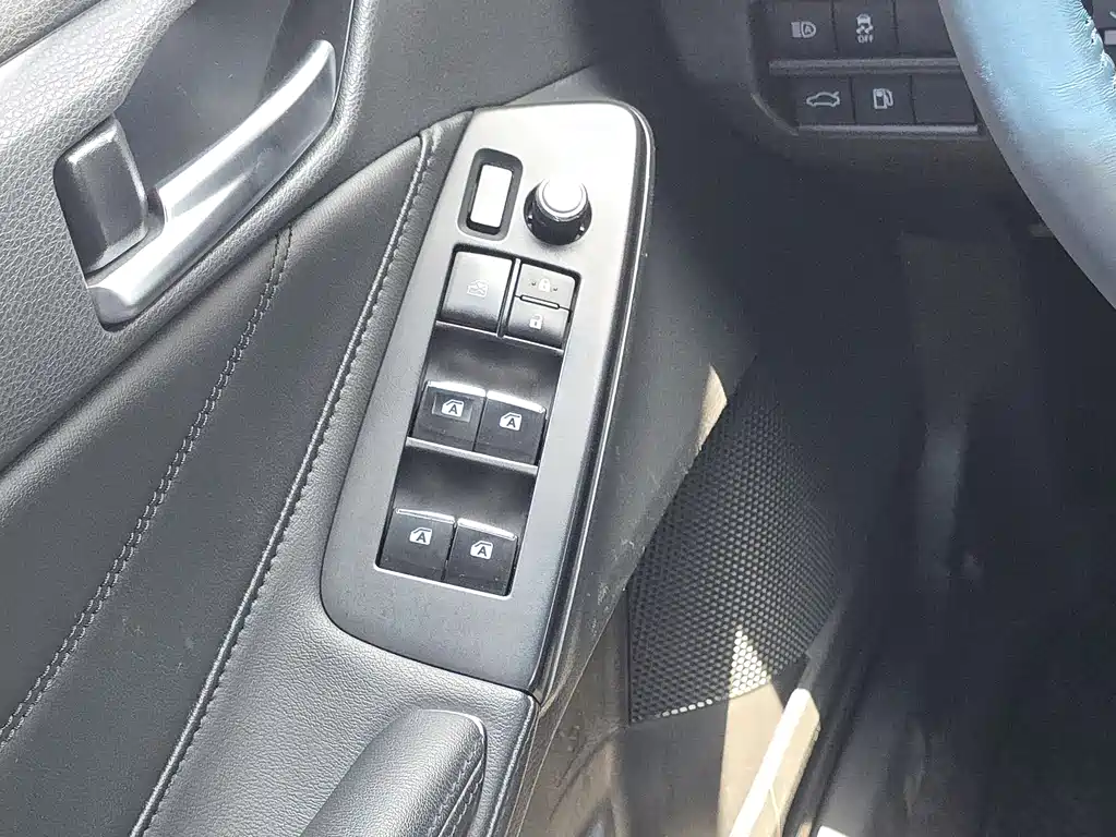 Toyota Avalon 2021 — фото 18