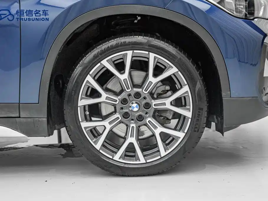 BMW X1 2021 — фото 11
