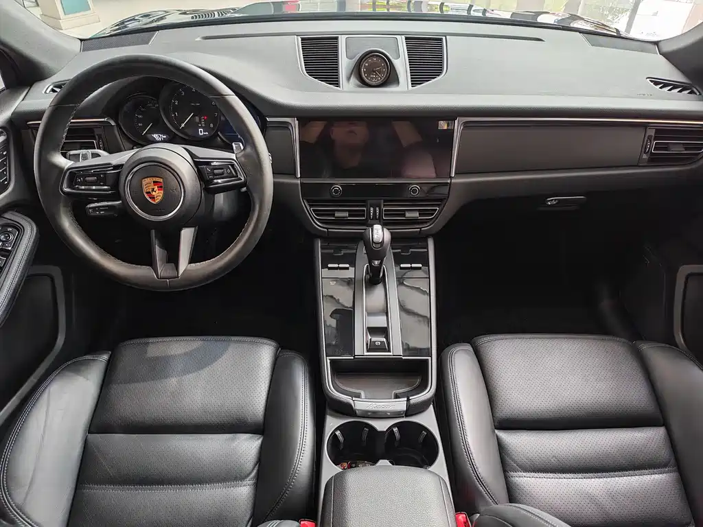 Porsche Macan 2022 — фото 10