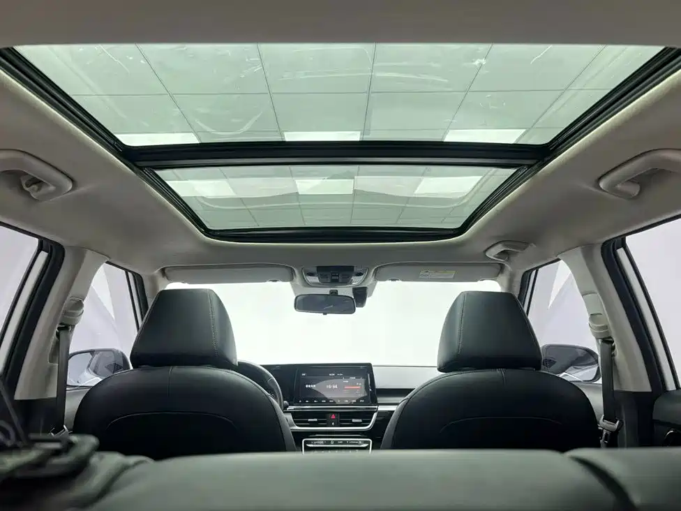 Kia KX3 Proud Running 2022 — фото 18