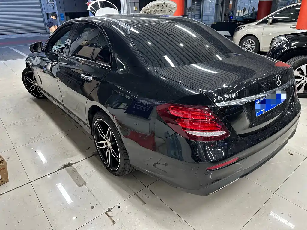 Mercedes-Benz E-Class 2017