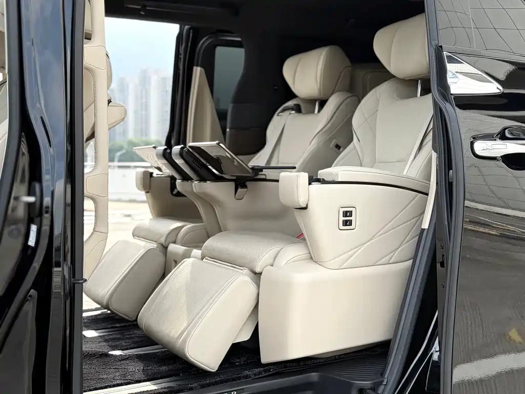 Toyota Alphard 2025 — фото 5