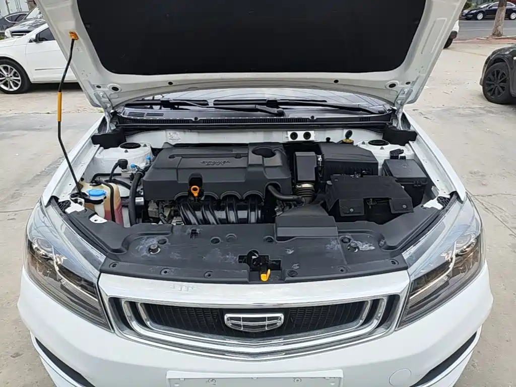 Geely Emgrand 2020 — фото 16