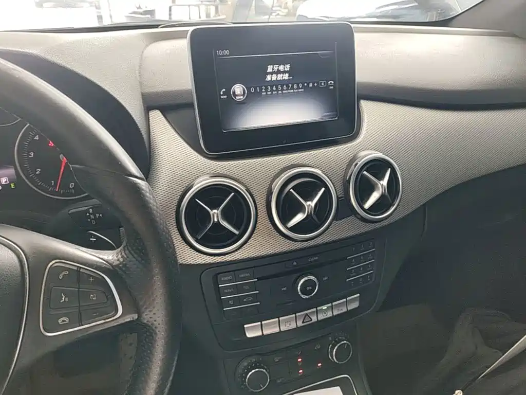 Mercedes-Benz B-Class 2015 — фото 9