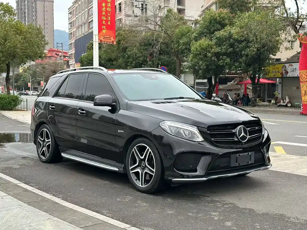 Mercedes-Benz GLE AMG 2018 — фото 3