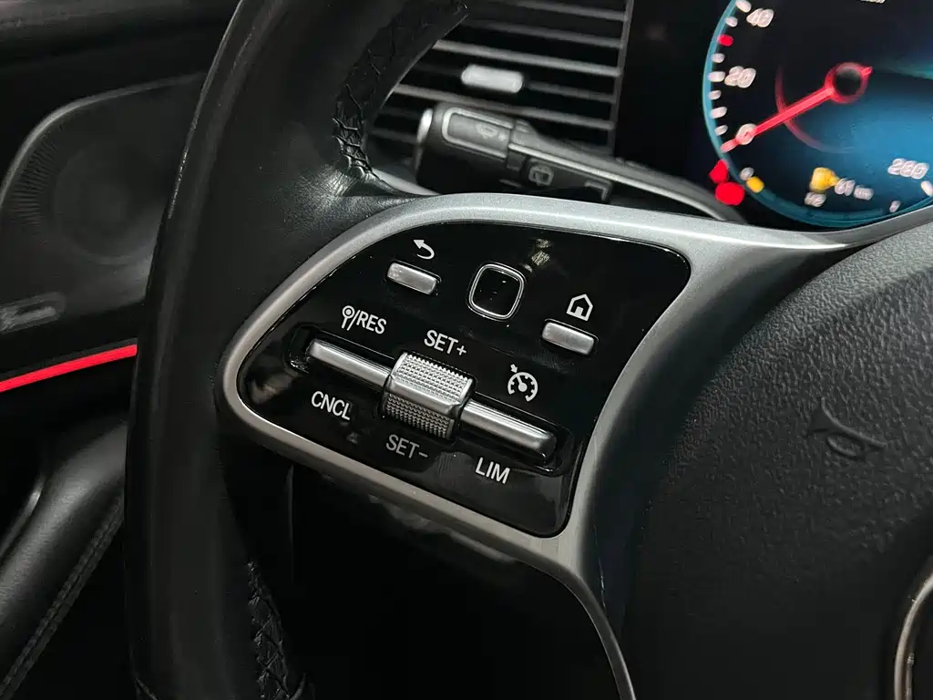 Mercedes-Benz GLE 2020 — фото 17