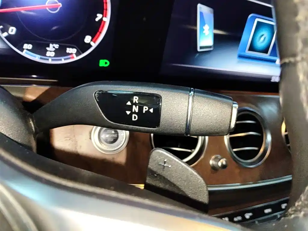 Mercedes-Benz E-Class 2019 — фото 14
