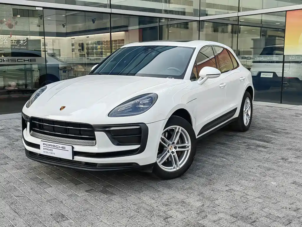 Porsche Macan 2023 — фото 1