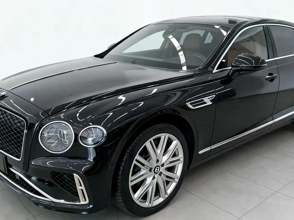 Bentley Flying Spur — фото 6
