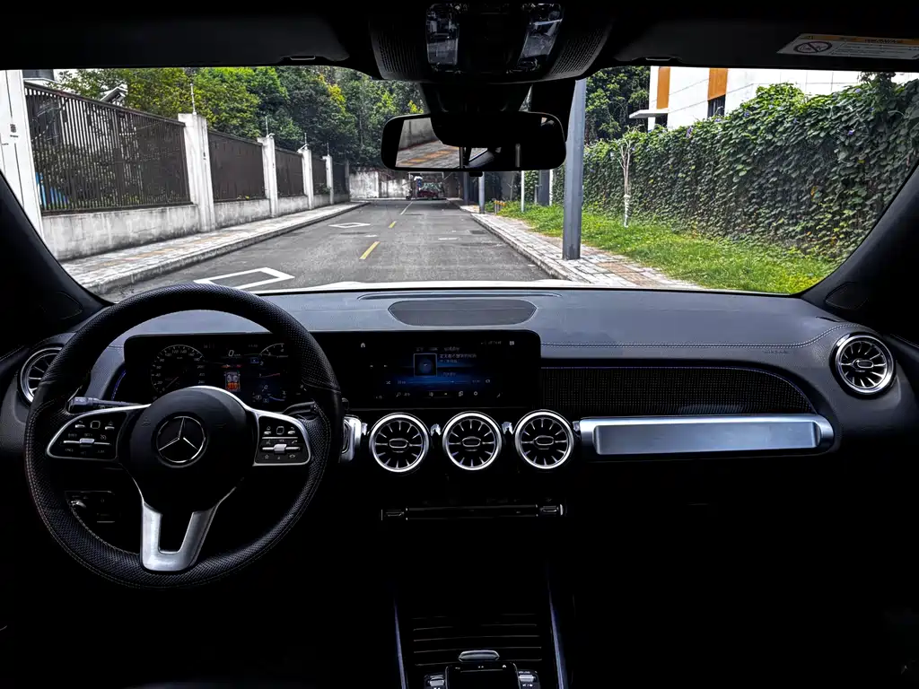 Mercedes-Benz GLB 2022 — фото 16